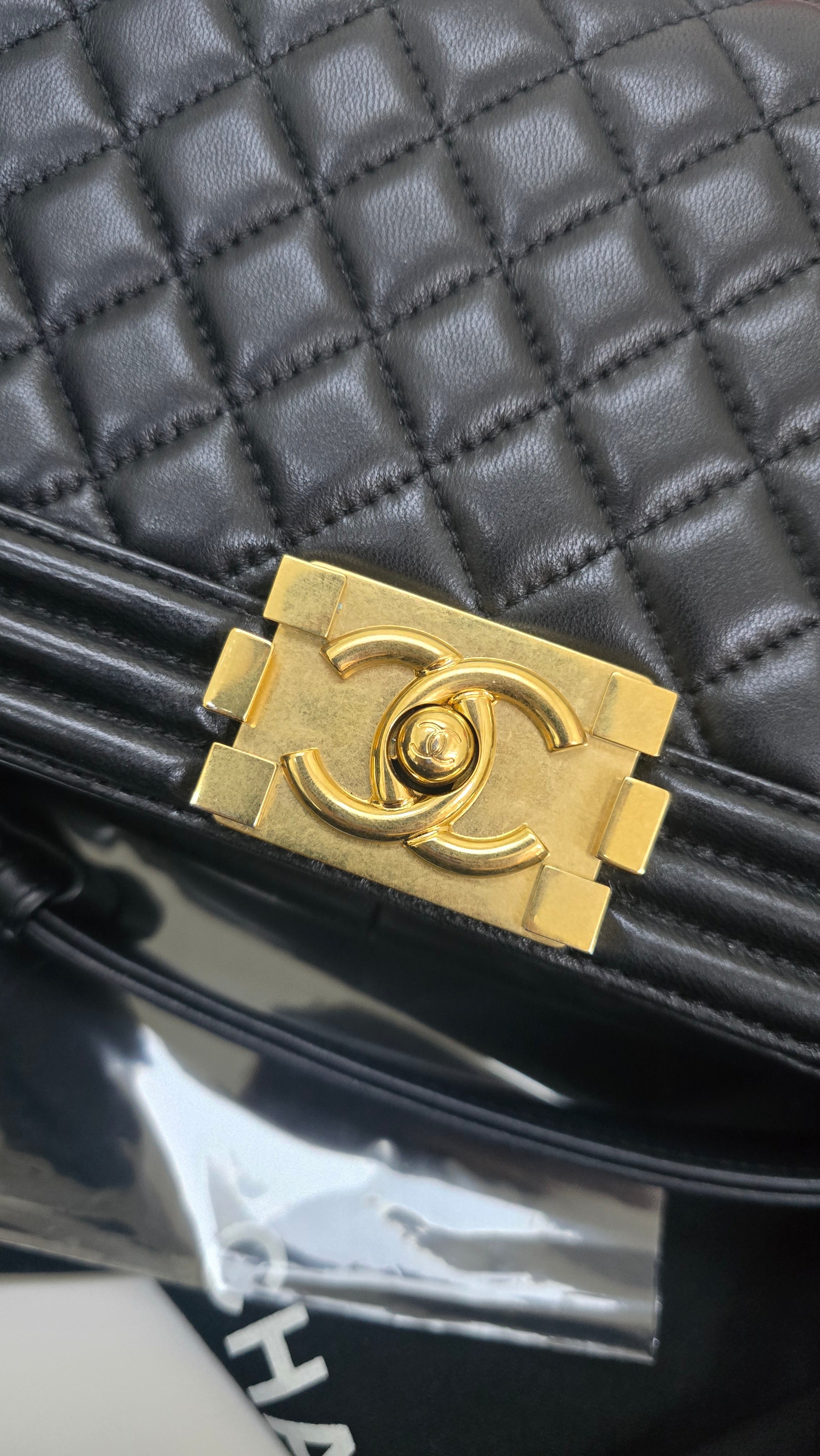 BOLSO CHANEL BOY BAG NEGRA.