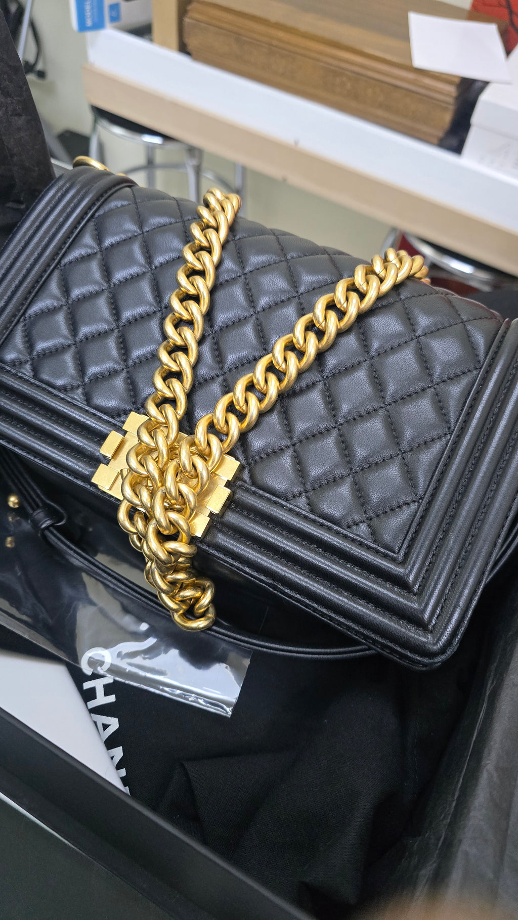BOLSO CHANEL BOY BAG NEGRA.