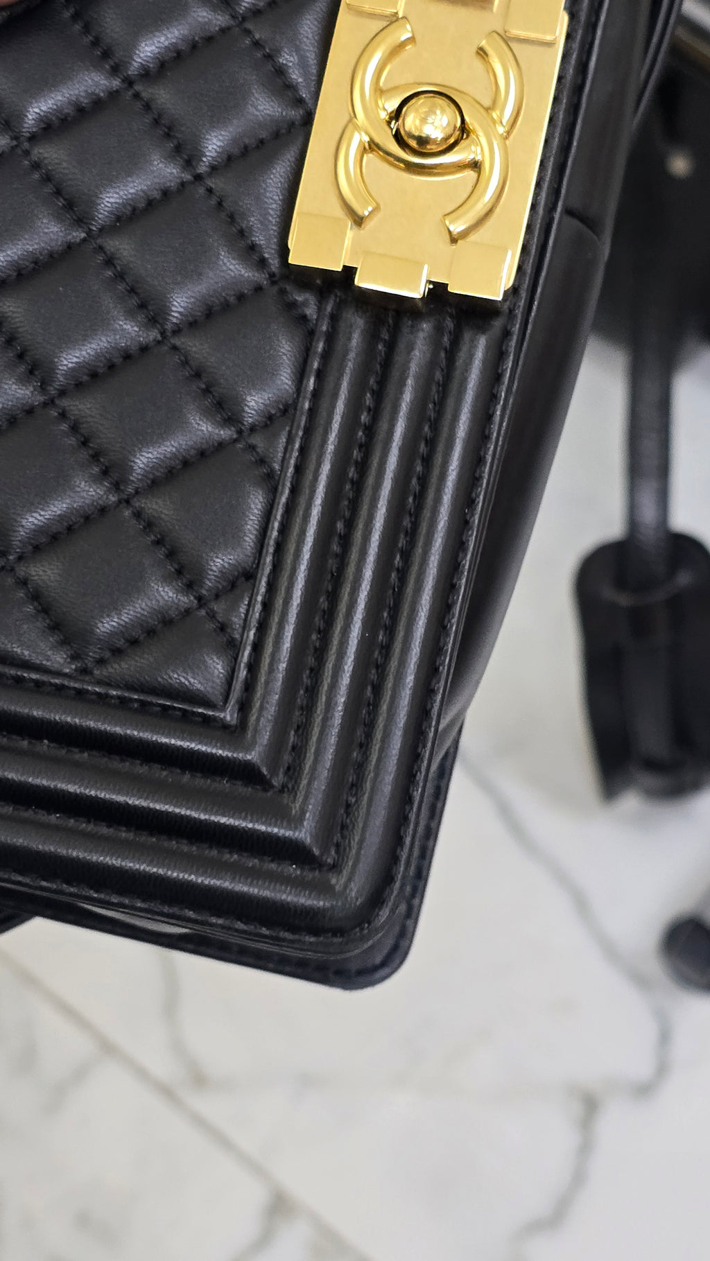 BOLSO CHANEL BOY BAG NEGRA.