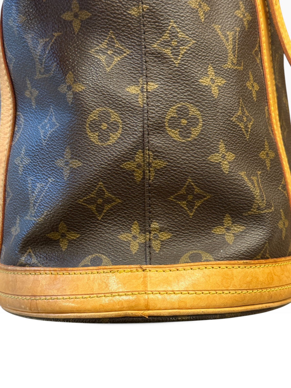 Louis Vuitton GM Bucket Bag