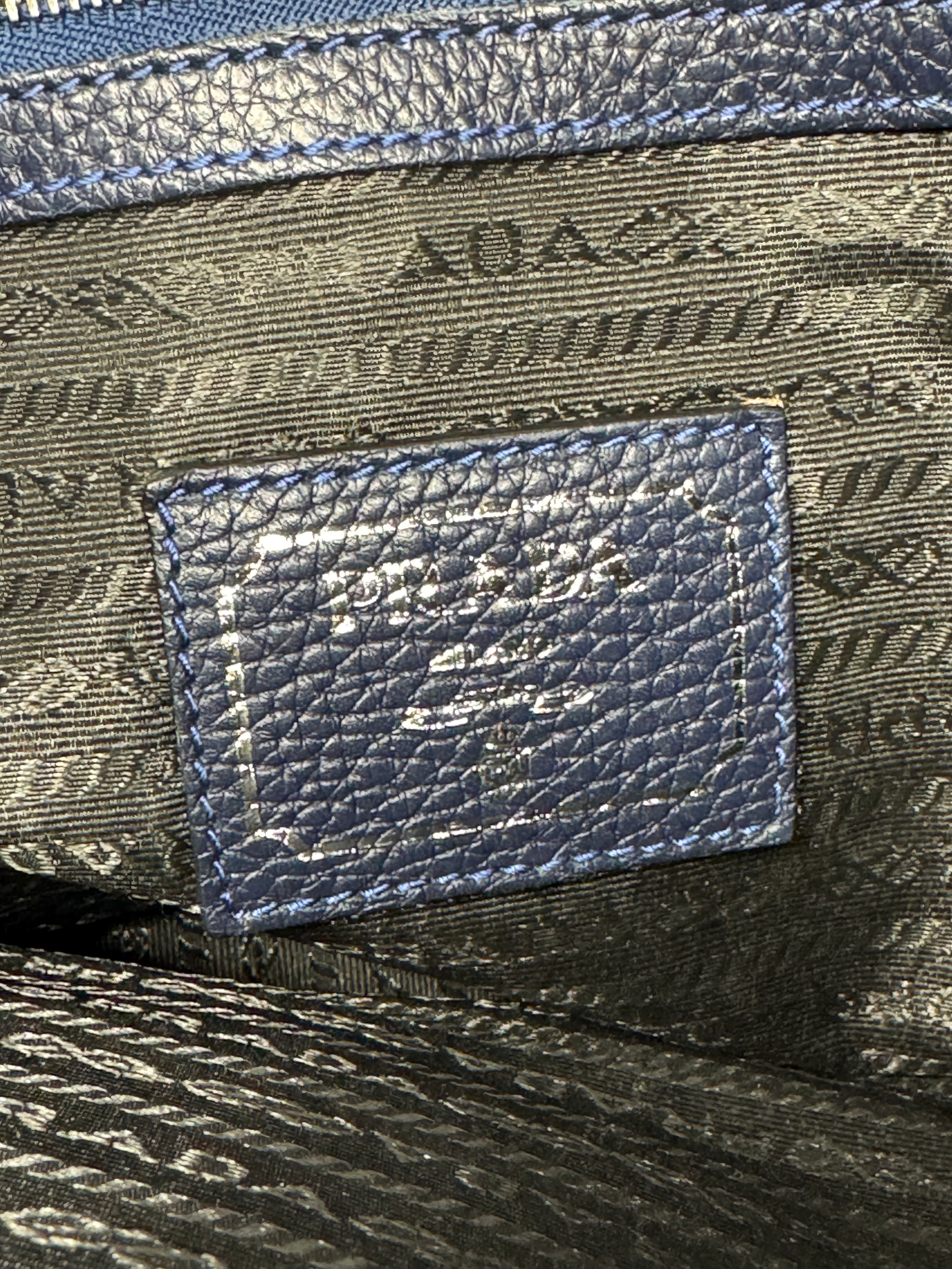 Prada Vitello Daino