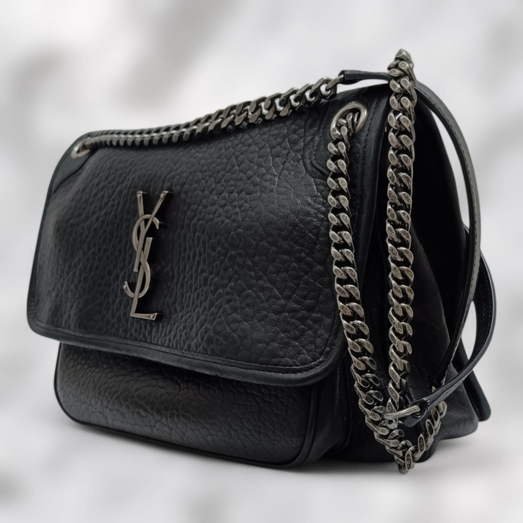 Bolso Saint Laurent Monogram YSL en  piel granulada Negra con cadena Metalica.