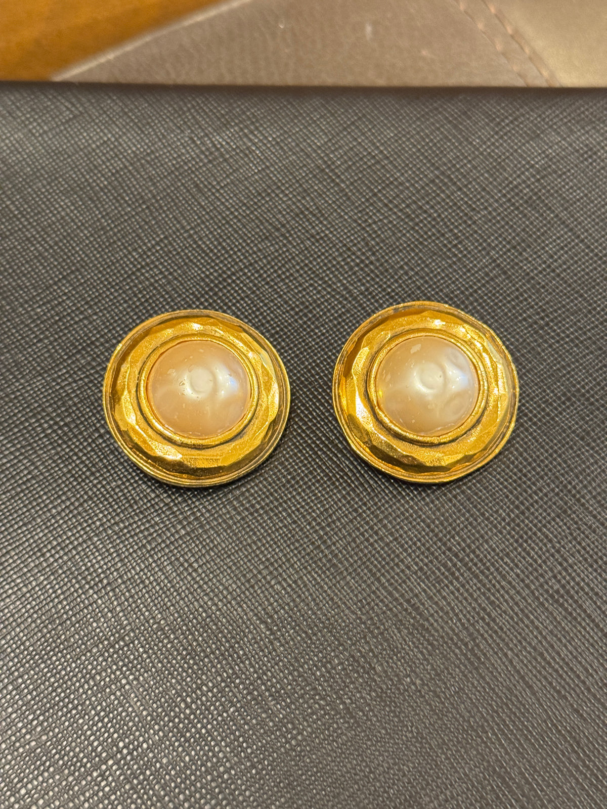 Aretes Chanel