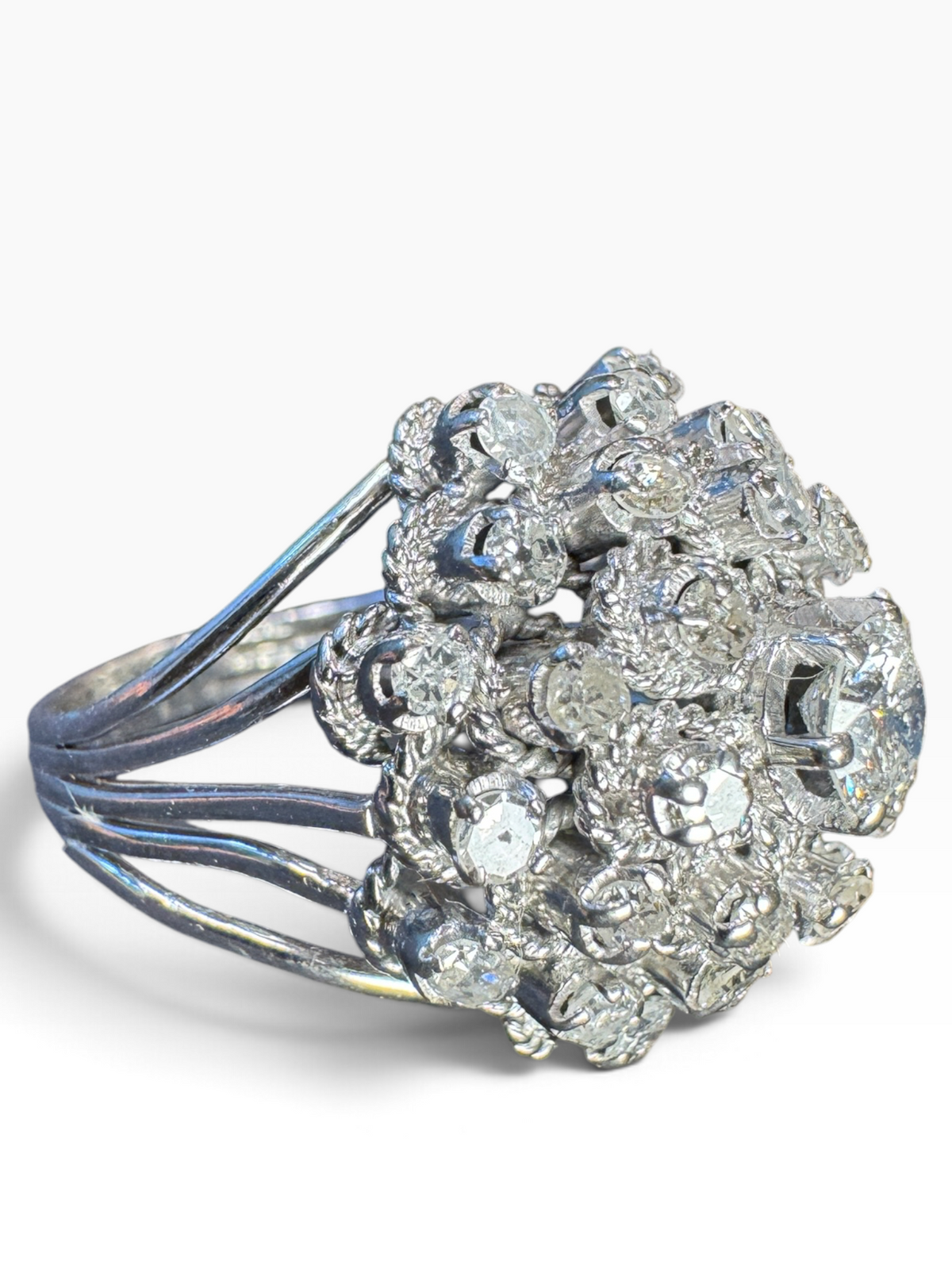 Anillo Oro Blanco y Paladio con Brillantes Naturales