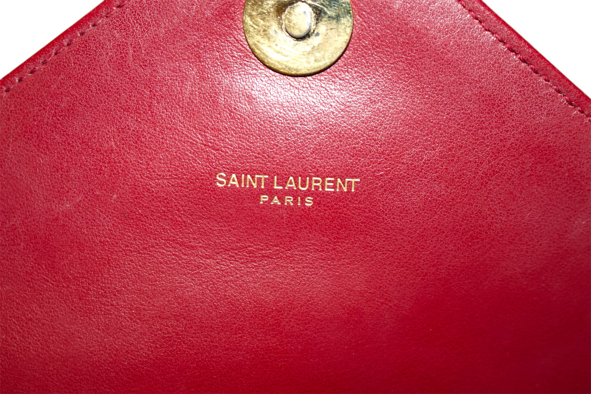 Saint Laurent College Medium – Piel Matelassé Roja con Herrajes Dorados.