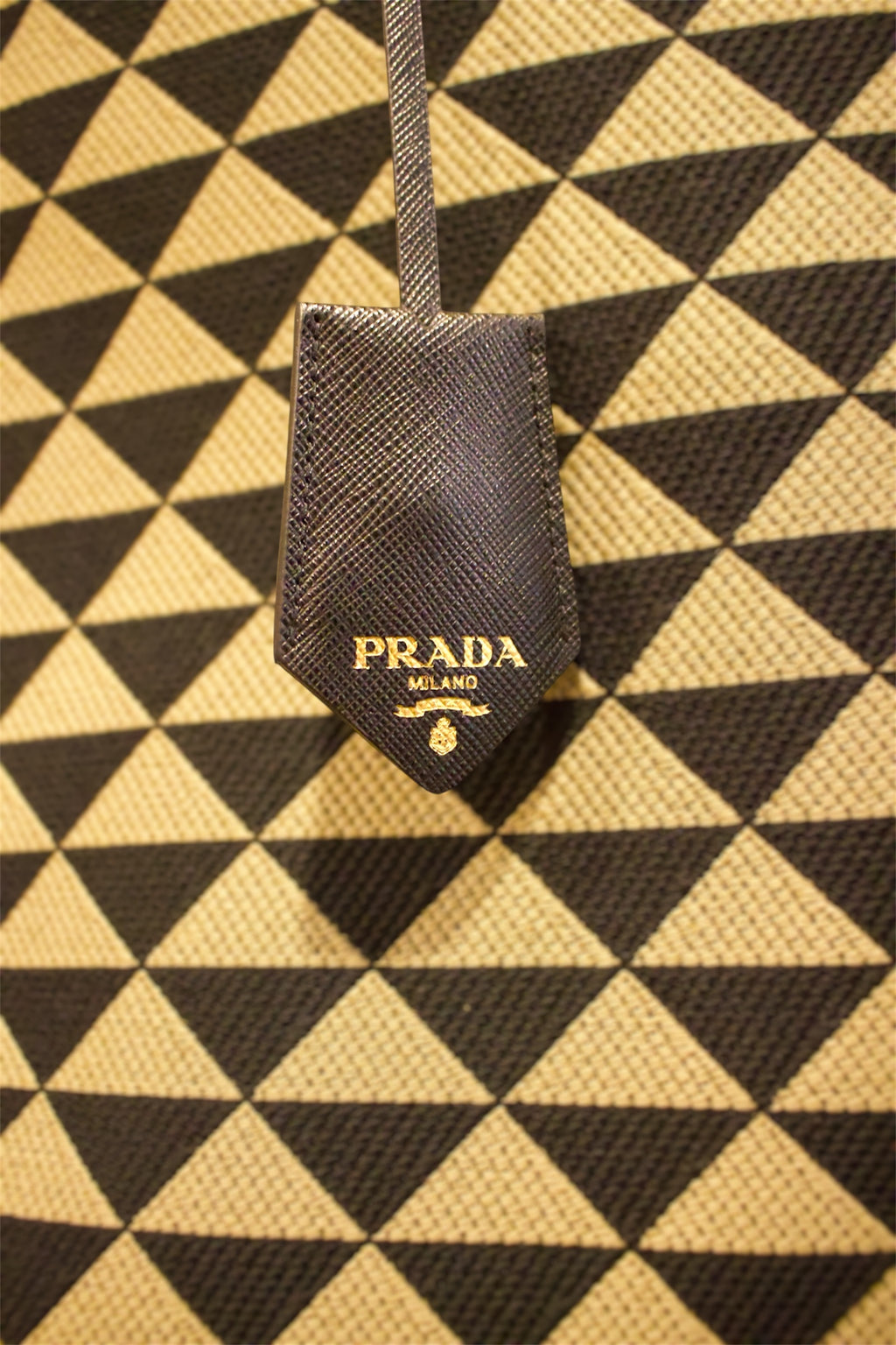 Bolso Prada patron geometrico