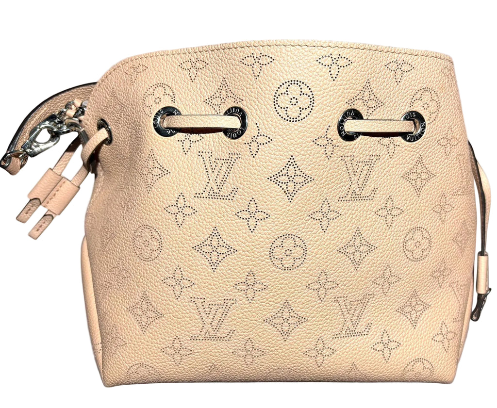 louis-vuitton-bella-mahina-beige