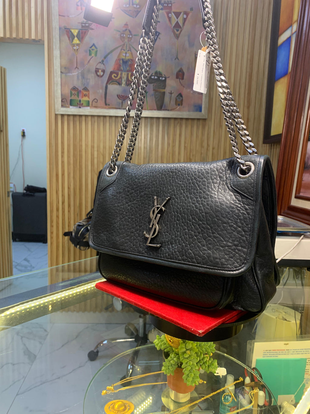 Bolso Saint Laurent Monogram YSL en  piel granulada Negra con cadena Metalica.