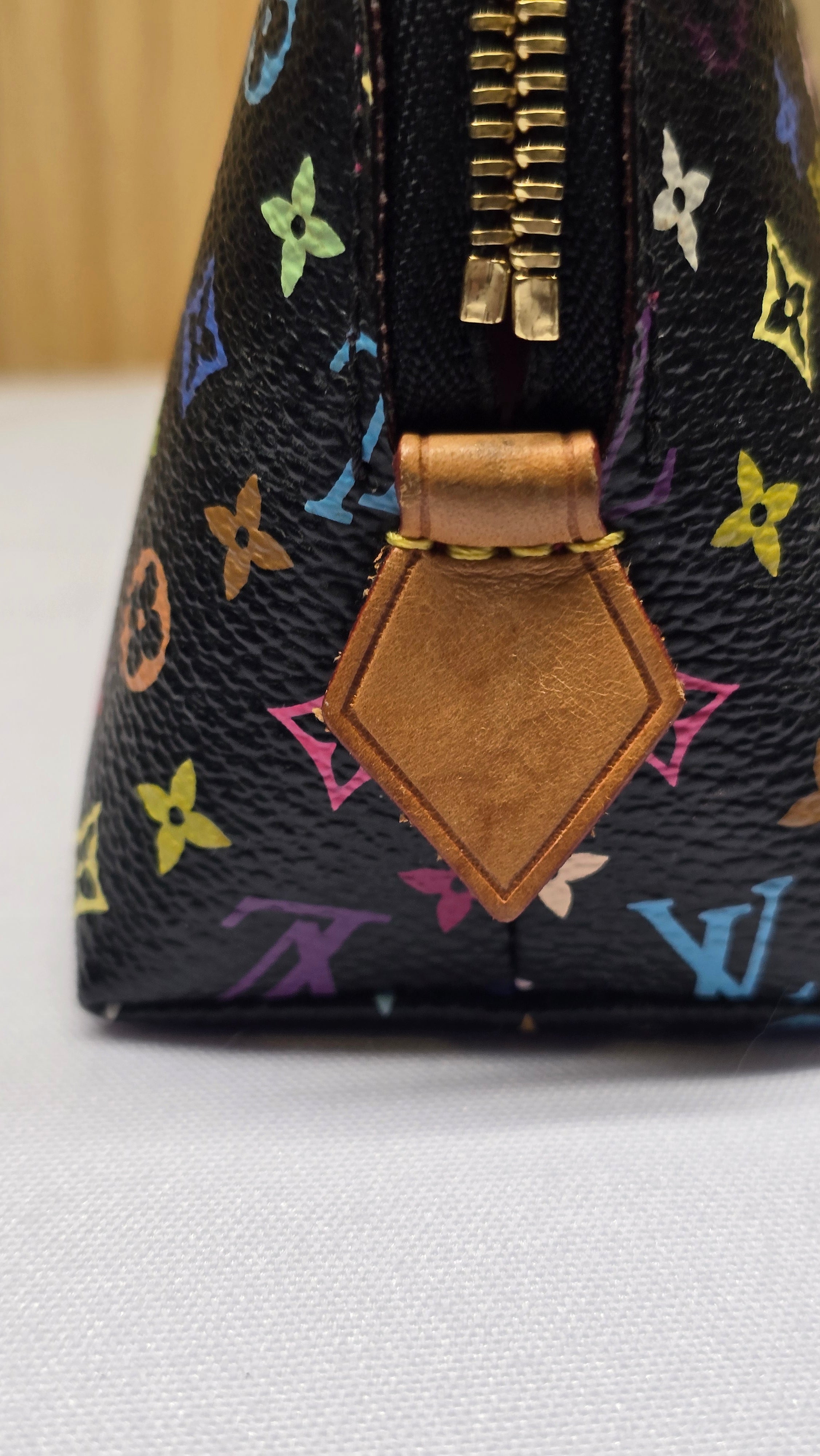 Cosmetiquera Louis Vuitton Multicolor Negra Takashi Murakami