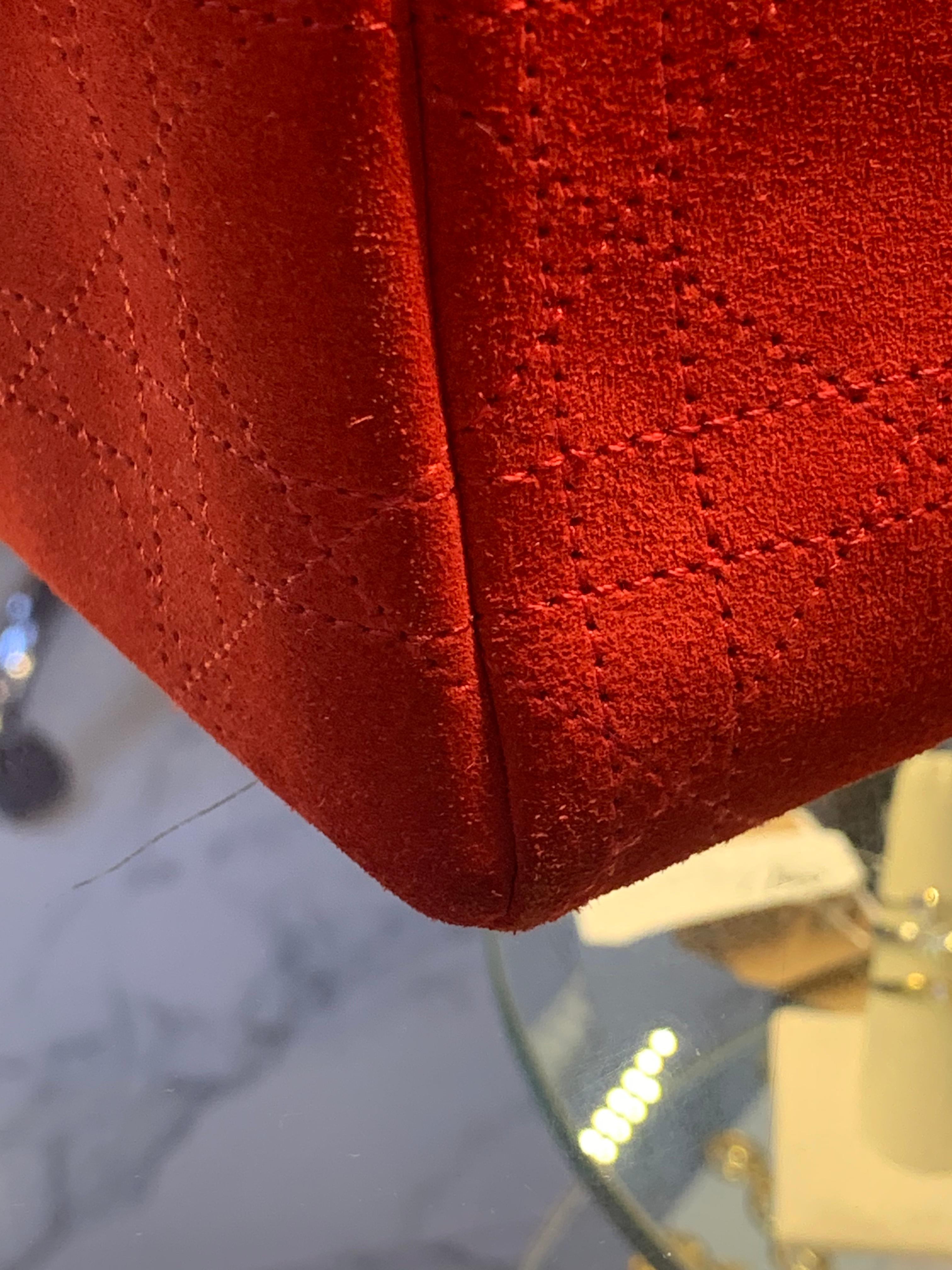 Bolso Christian Dior Lady Dior Medium en Gamuza Roja – Era Galliano