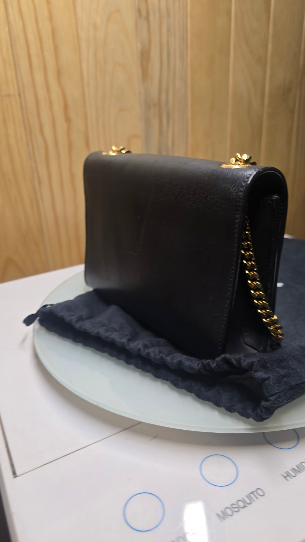 Bolso Saint Laurent Kate Tassel negro piel con herrajes dorados