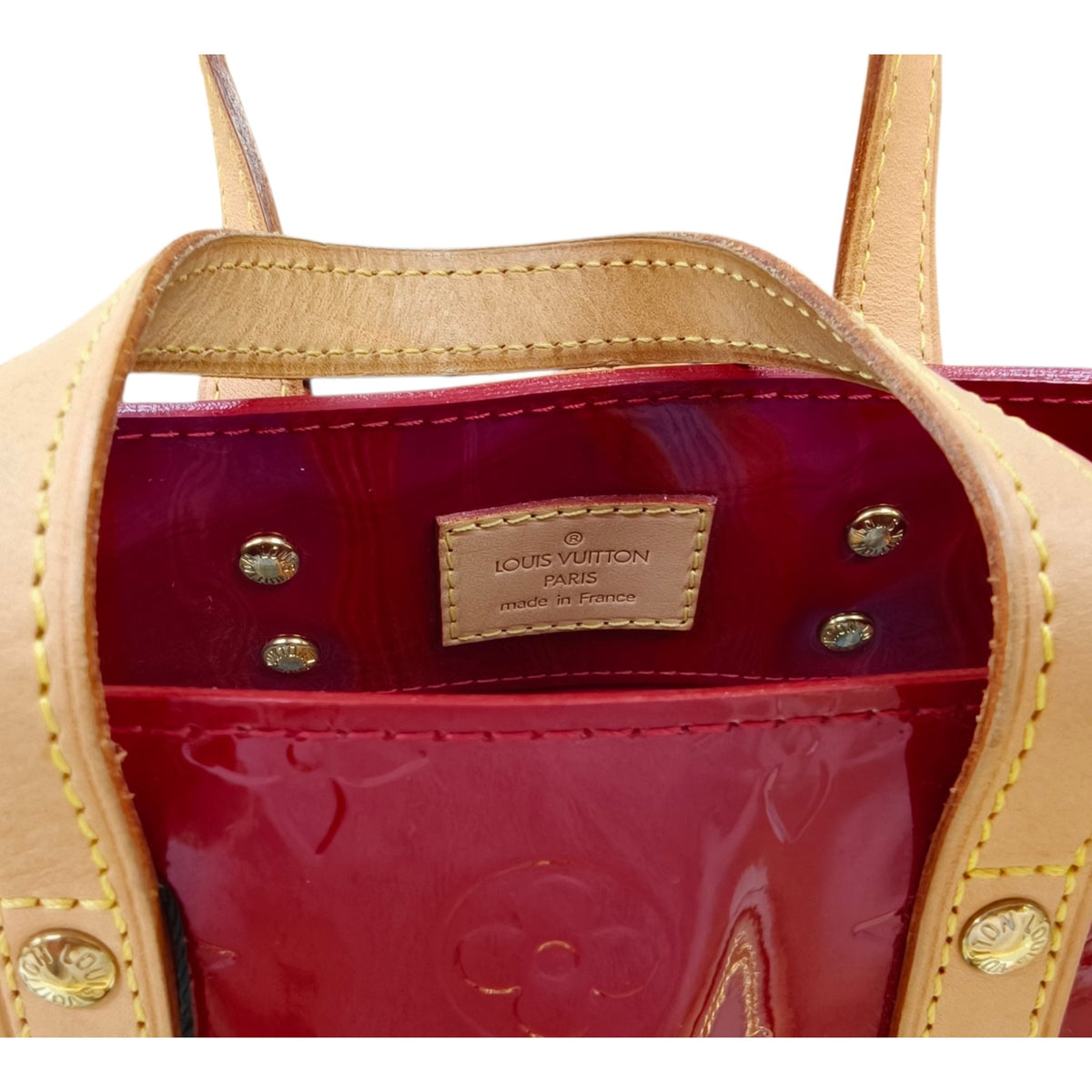 Bolso Louis Vuitton Reade PM en Piel Vernis Color Rojo