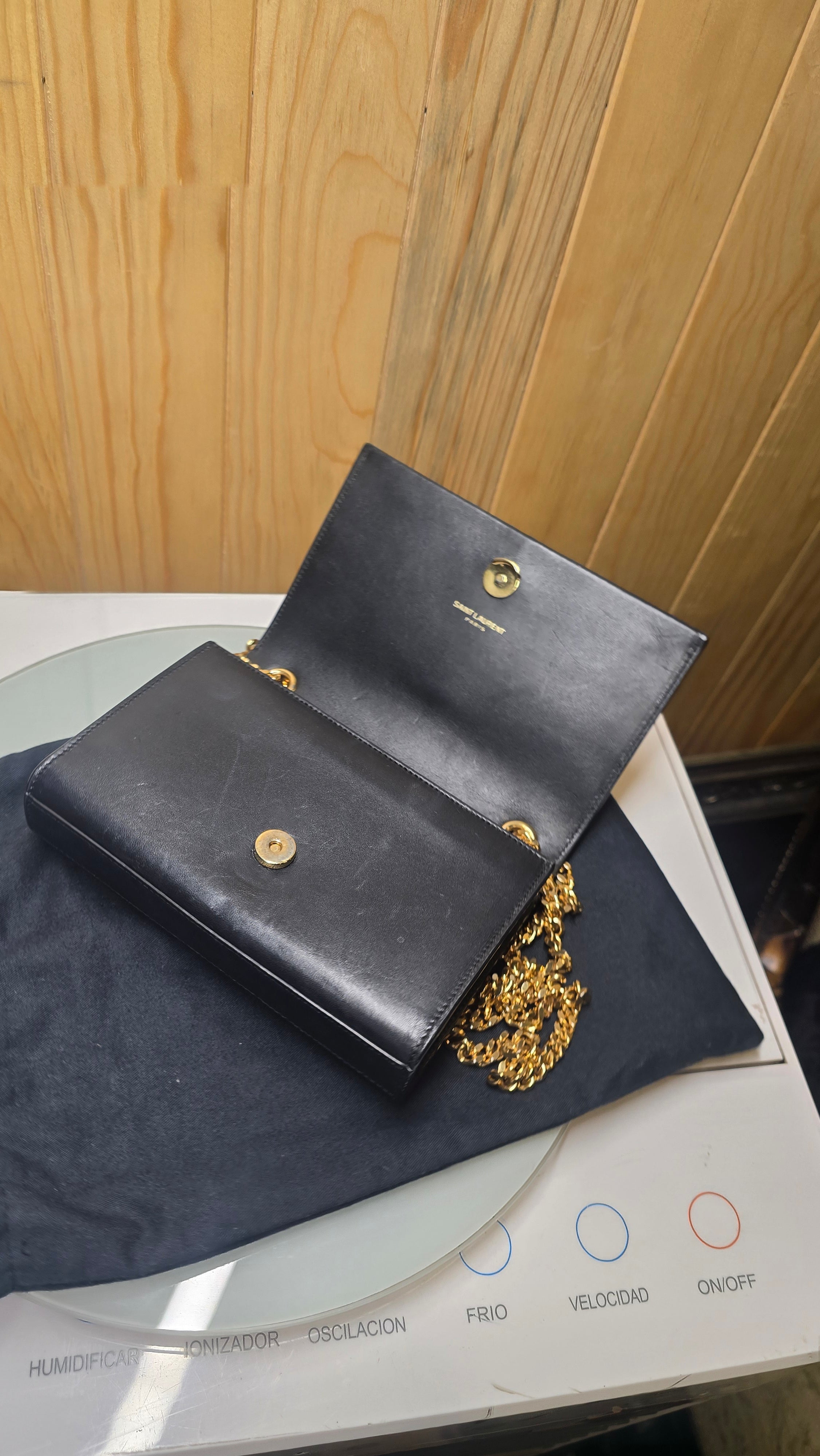 Bolso Saint Laurent Kate Tassel negro piel con herrajes dorados